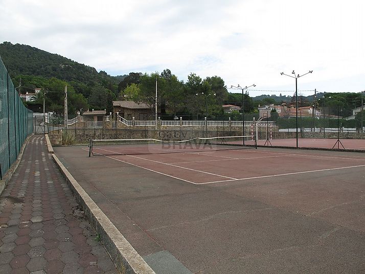 Terreny a Santa Cristina d´aro.
