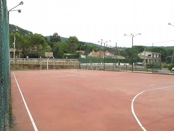 Terreny a Santa Cristina d´aro.