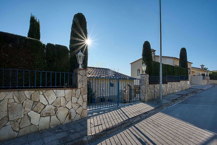 Casita con bonitas vistas