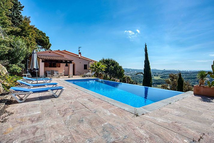 Casa Uli-Casa con bonita piscina