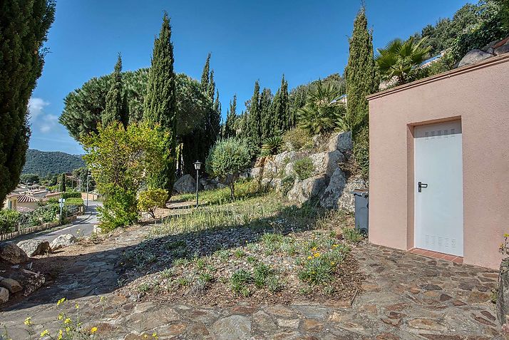 Casa Uli-Casa amb bonica piscina