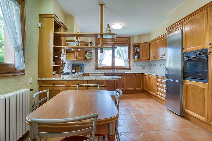 Nice house in excellent area