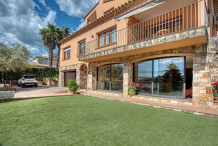 Nice house in excellent area