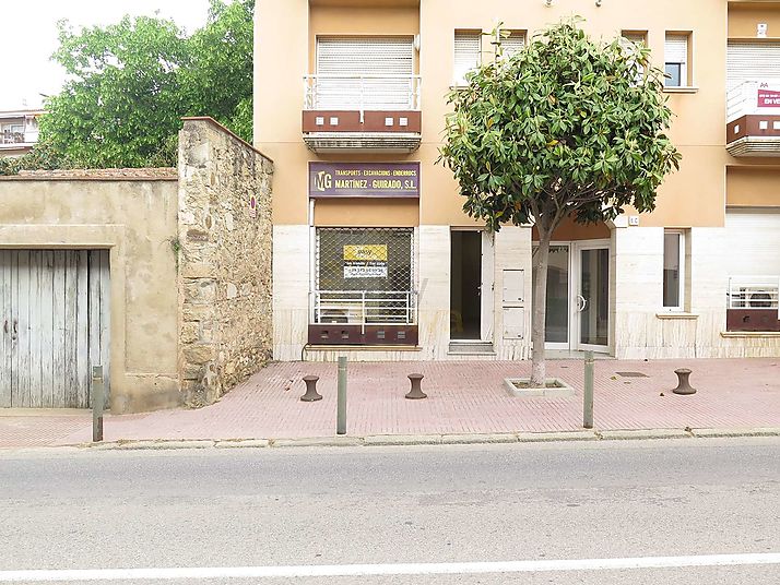 Local comercial en el centre del poble