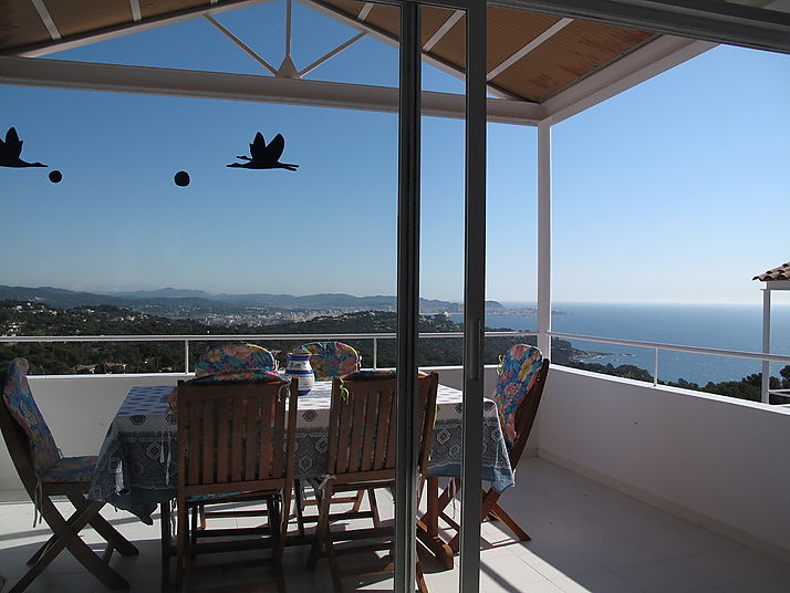 Balcó del Mar-Bonita vista al mar