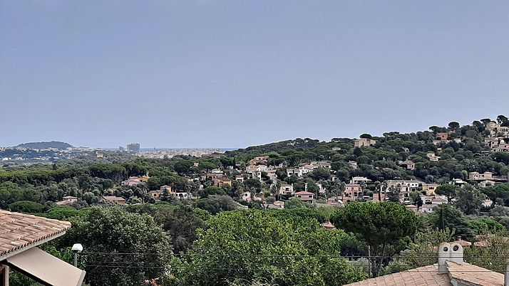 Gran terreno con fabulosas vistas en Calonge