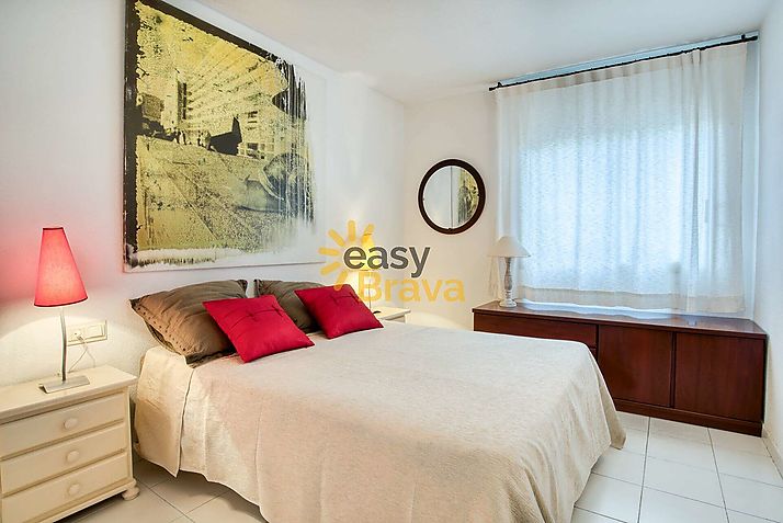 Bonito apartamento con zona comunitaria al lado de la playa