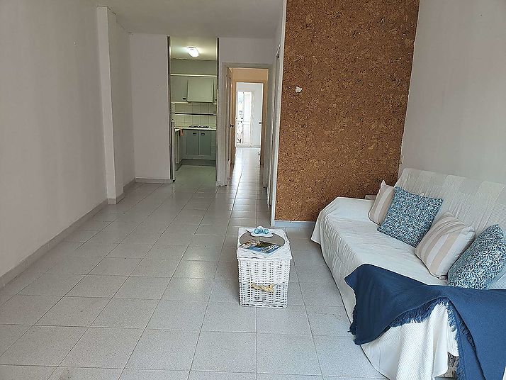 Apartment located at 150m from the beach
