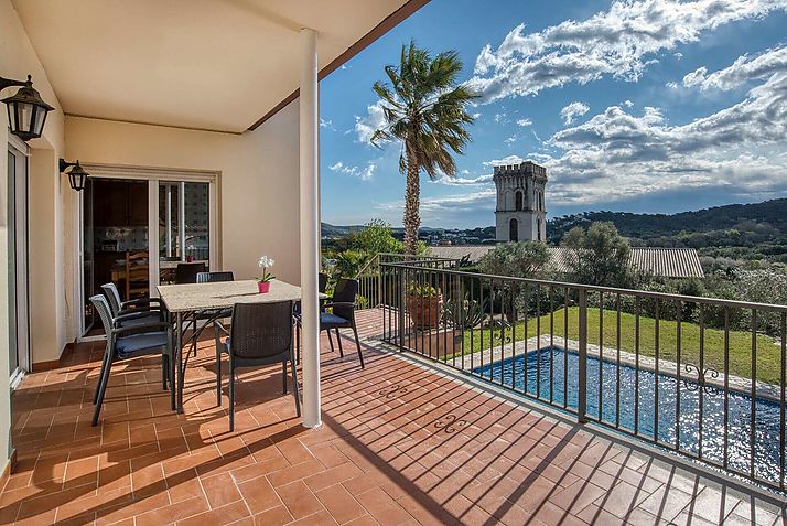 Magnífica casa con piscina y jardín en Calonge
