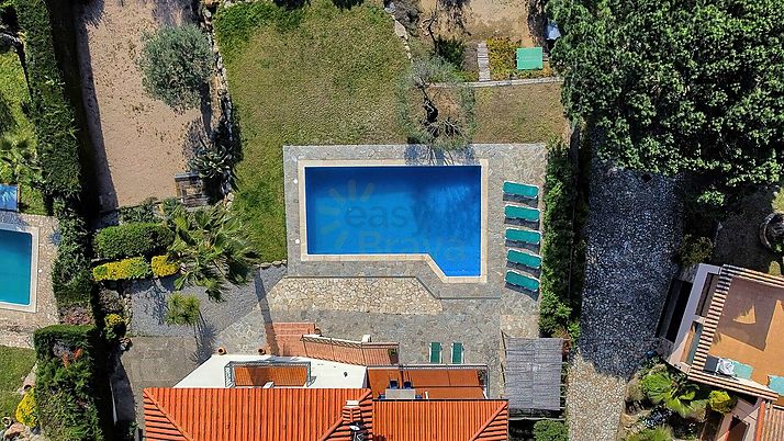 Magnífica casa con piscina y jardín en Calonge
