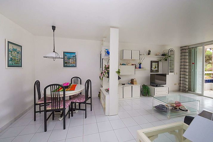 Apartament a la zona Politur amb parking