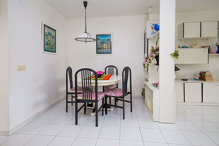 Apartament a la zona Politur amb parking