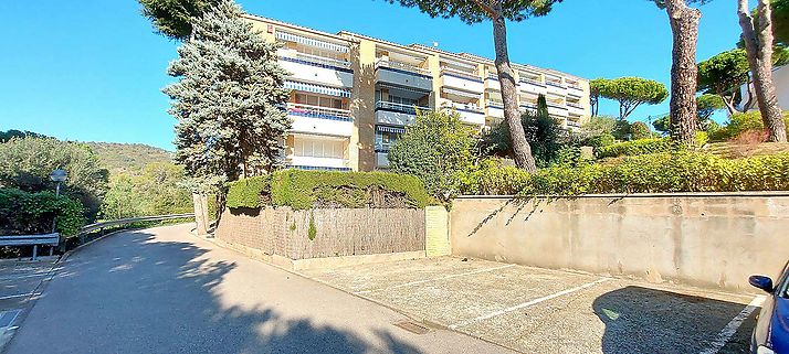 Apartament a la zona Politur amb parking