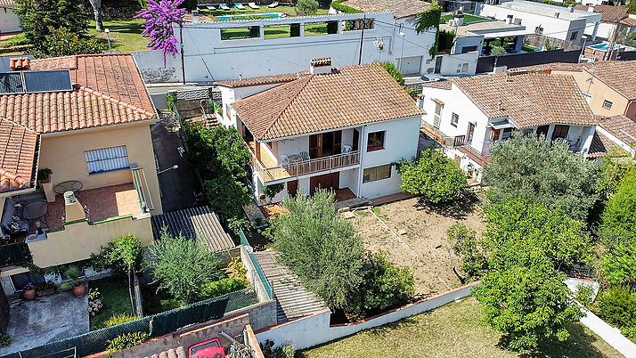 Fantastic detached house in Mas Ambrós