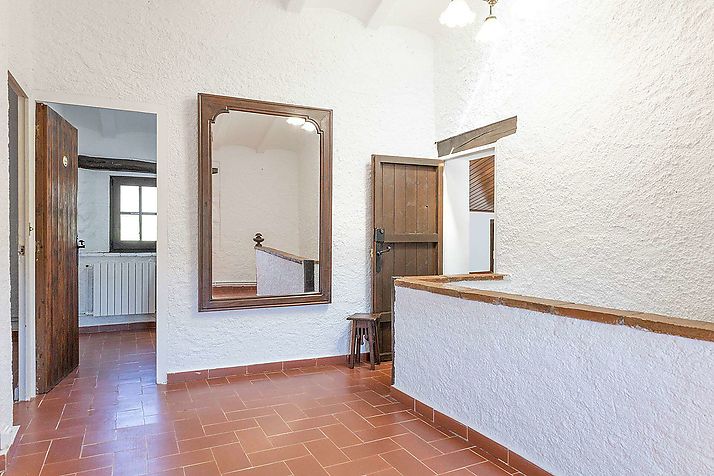 SPECTACULAR FARMHOUSE IN THE SELLERA DE TER EL PASTERAL