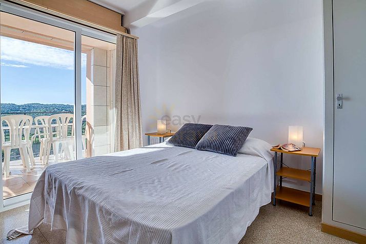 Holiday apartment with sea view