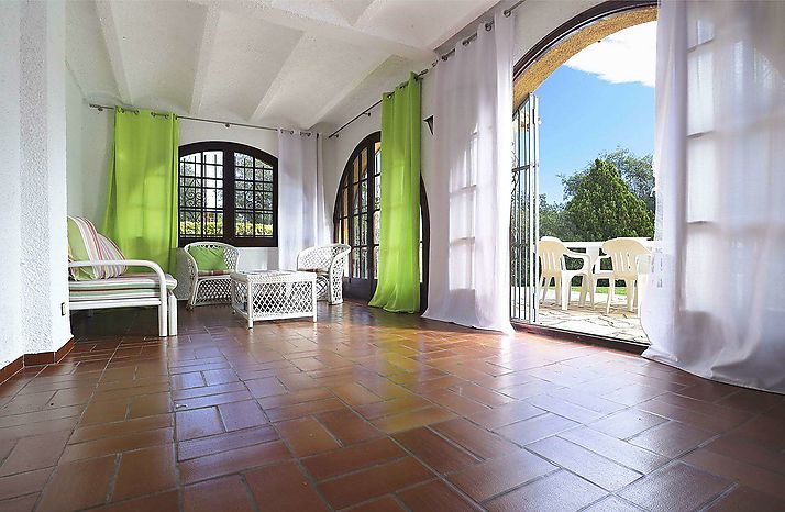Qui ne veut pas rompre avec cette vie stressante au moins le week-end ? La maison est le bon refuge pour cela