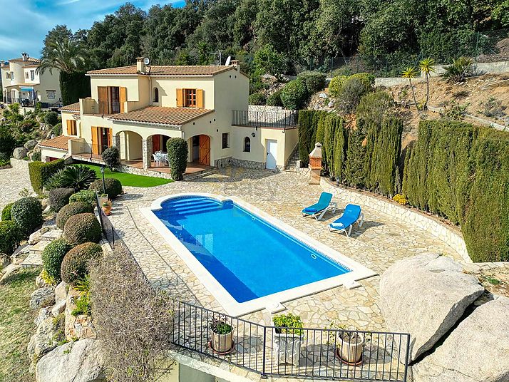 Beautiful villa with fantastic views