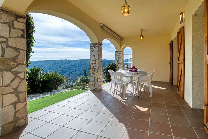 Beautiful villa with fantastic views