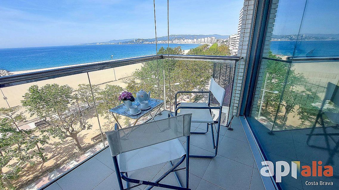 PANORAMIC VIEW APARTMENT - IMPECCABLE