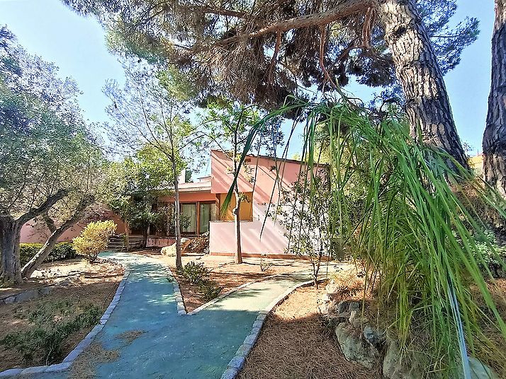 Maison confortable avec jardin à Puig Ses Forques