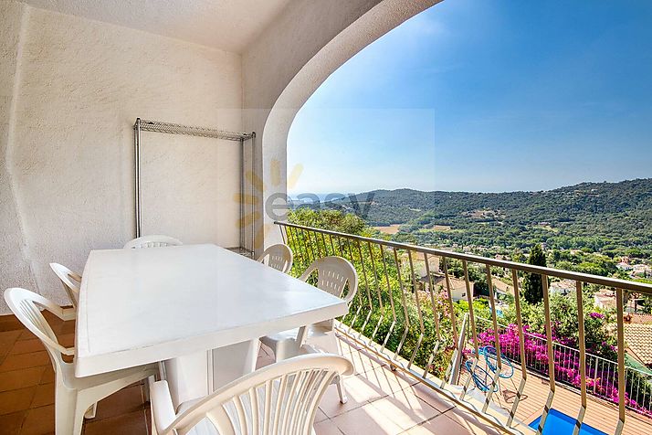 Casa Norma, belle maison jumelée avec piscine