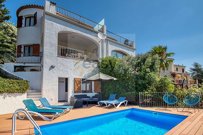 Casa Norma, belle maison jumelée avec piscine
