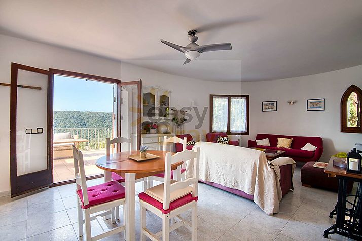 Casa Norma, belle maison jumelée avec piscine