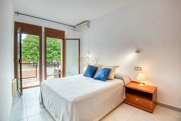 Un appartement ensoleillé, bien entretenu et situé au centre-ville