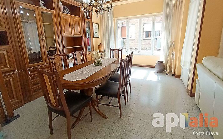 Spacious apartment located in a central area