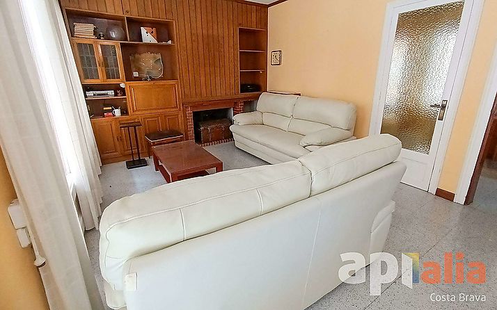 Appartement spacieux situé dans une zone centrale