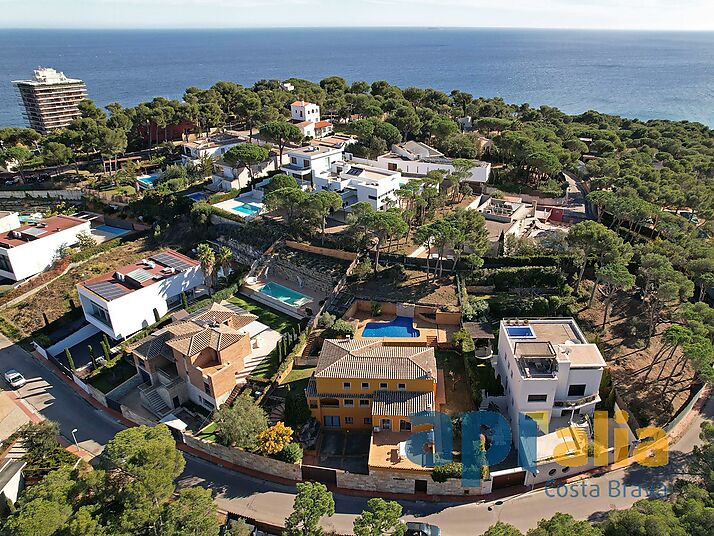 Exclusive luxury villa in the heart of the Costa Brava